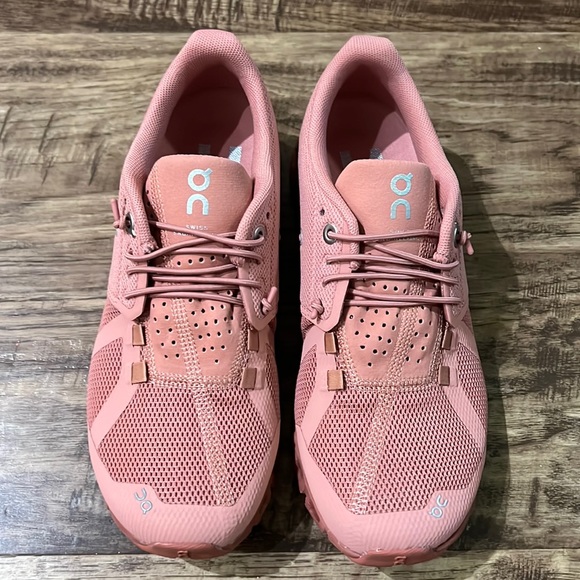 On Running Shoes - WOMEN'S ON CLOUD MONOCHROME RUNNING SHOES